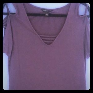 Rock and Republic cold shoulder smoky plum size L